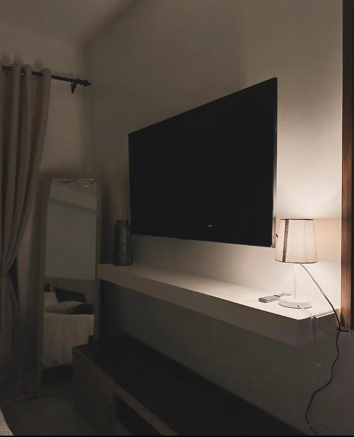 Aparthotel 1 Bedroom With Balcony & King Sized Bed Near Mall Of Asia Pasay