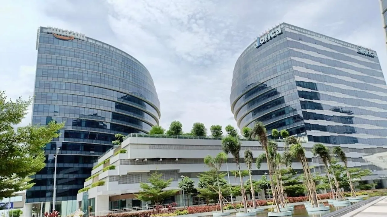 1 Bedroom With Balcony & King Sized Bed Near Mall Of Asia Pasay